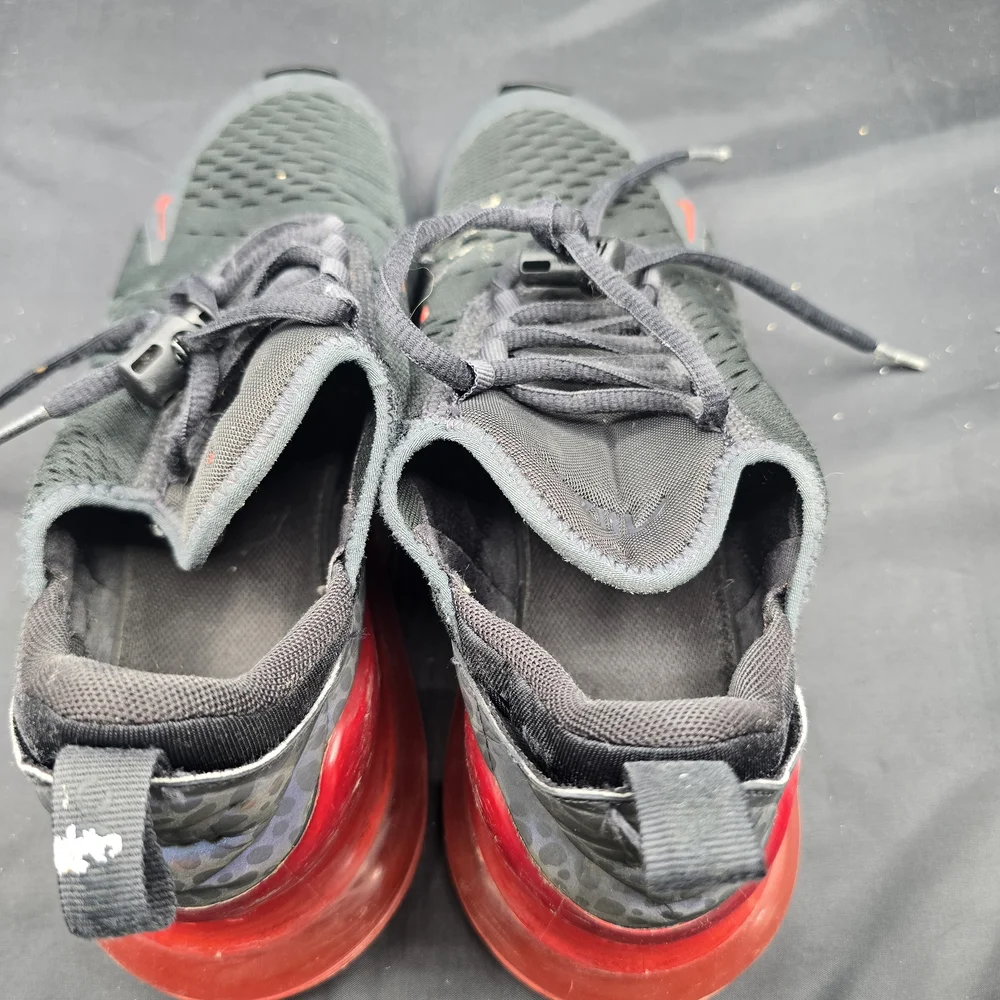 Nike Black and Red Athletic‎ Shoes Modern Design